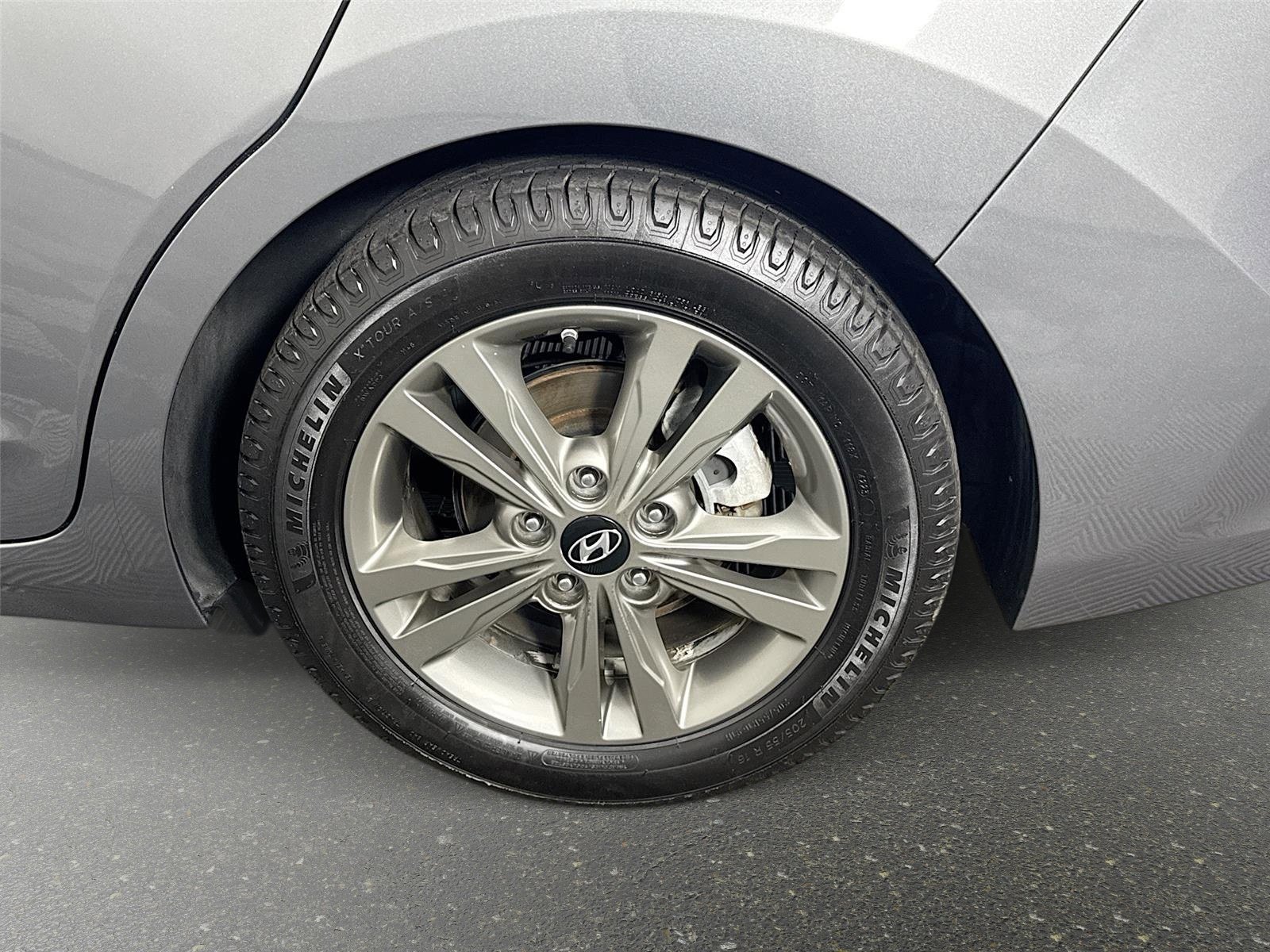 Used 2018 Hyundai Elantra SEL FWD image 28