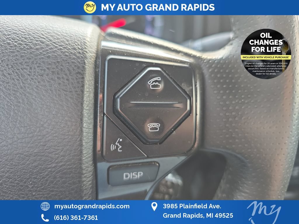 Used 2017 Toyota 4Runner TRD Off-Road Premium AWD/4WD image 16