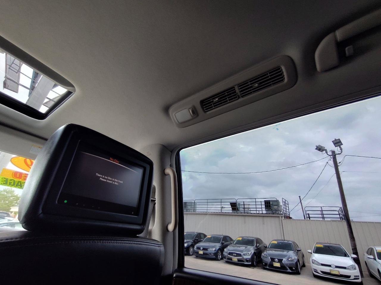 Used 2019 Nissan Armada Platinum w/ Captain's Chairs Package RWD image 38