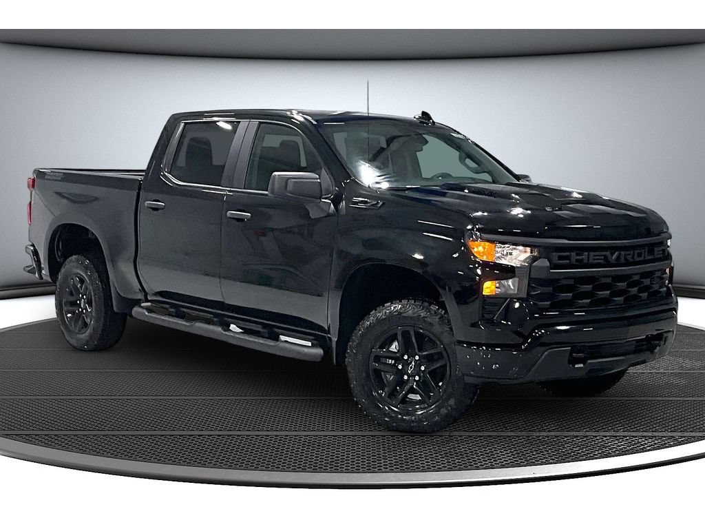 New 2026 Chevrolet Silverado 1500 Custom Trail Boss w/ Midnight Edition AWD/4WD image 2