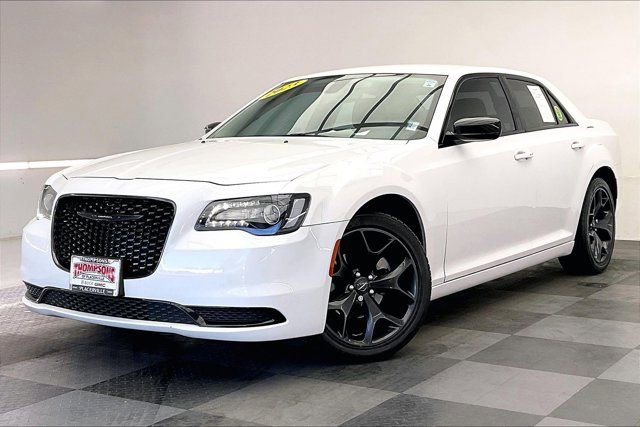 Used 2023 Chrysler 300 Touring w/ Sport Appearance Package RWD image 12