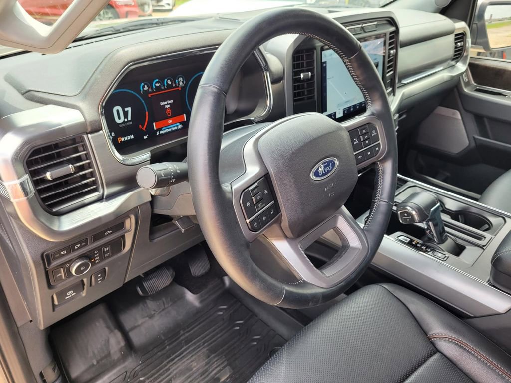 Used 2022 Ford F150 Lariat image 10
