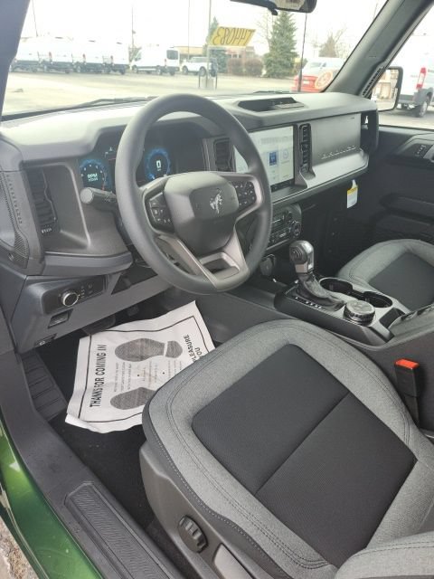 New 2025 Ford Bronco 4-Door AWD/4WD image 35