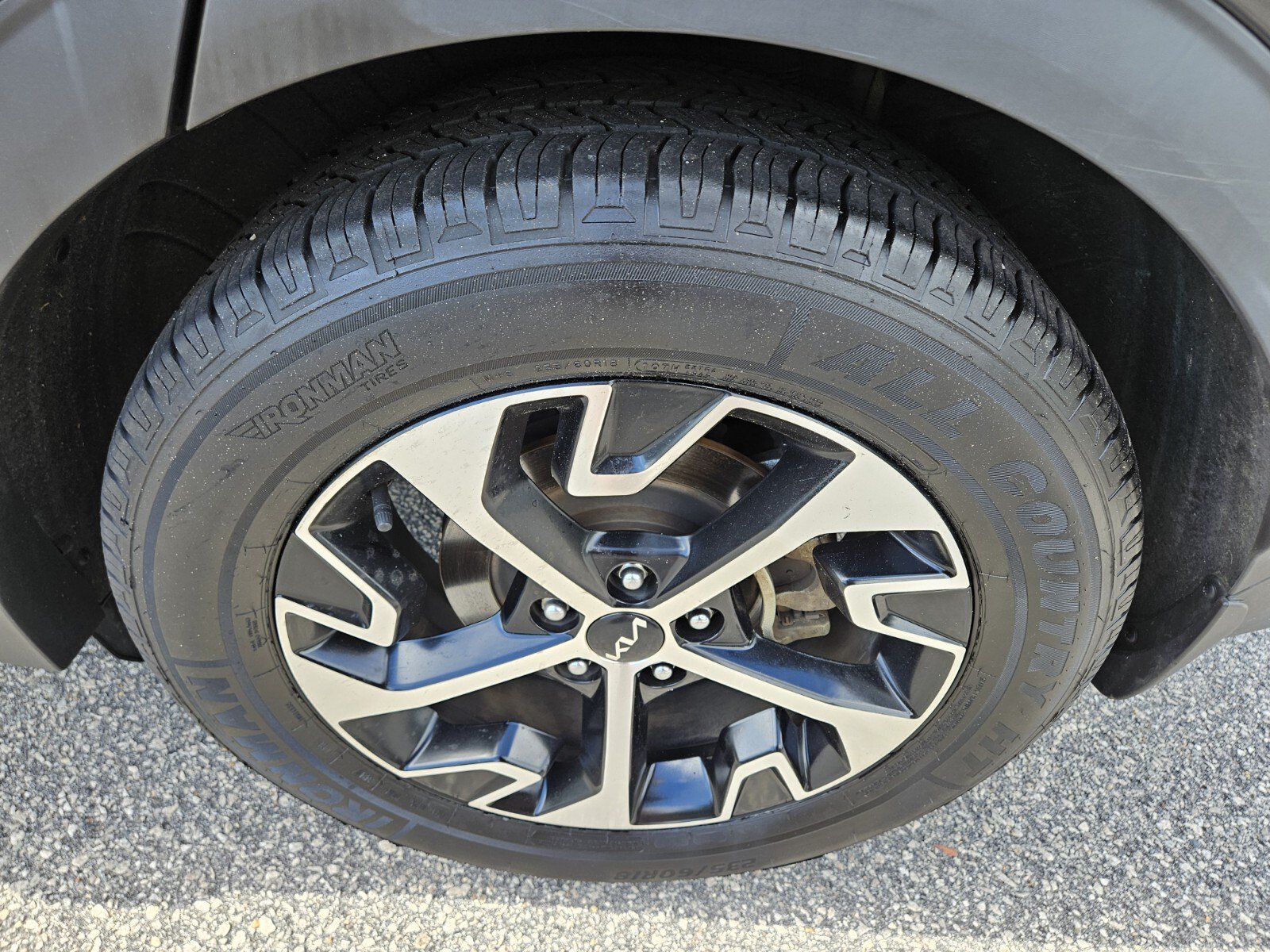 Used 2023 Kia Sportage EX FWD image 14