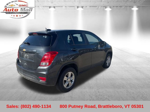 Used 2019 Chevrolet Trax LS w/ Tint and Cruise Package AWD/4WD image 5