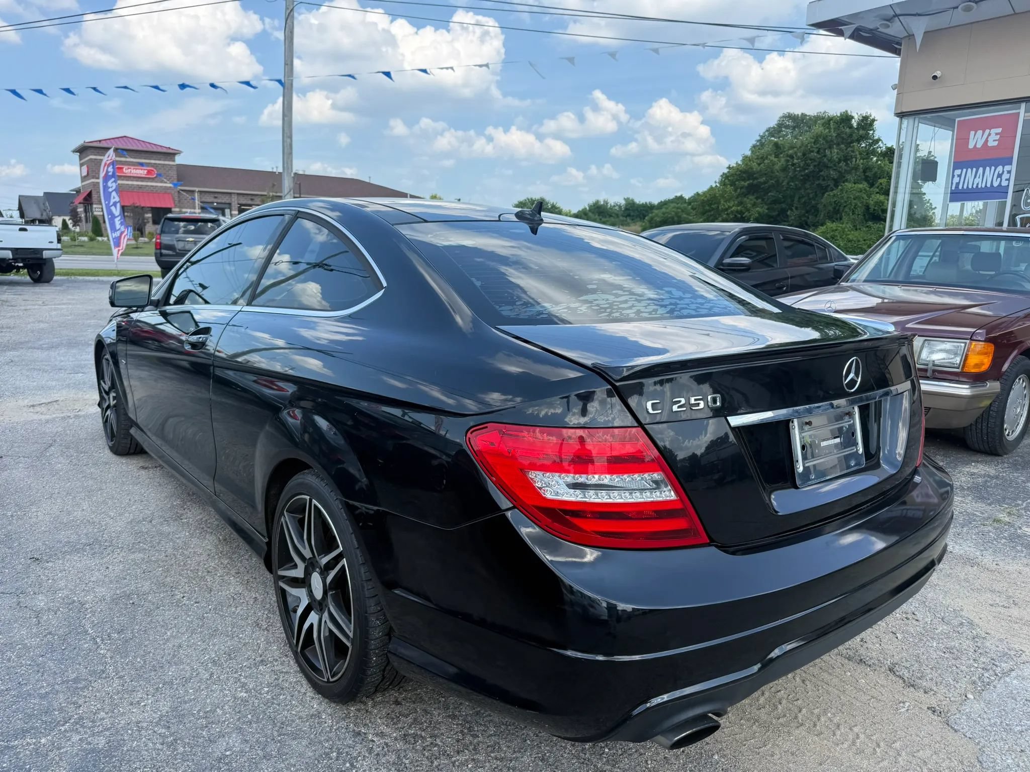 Used 2013 Mercedes-Benz C 250 Coupe image 4