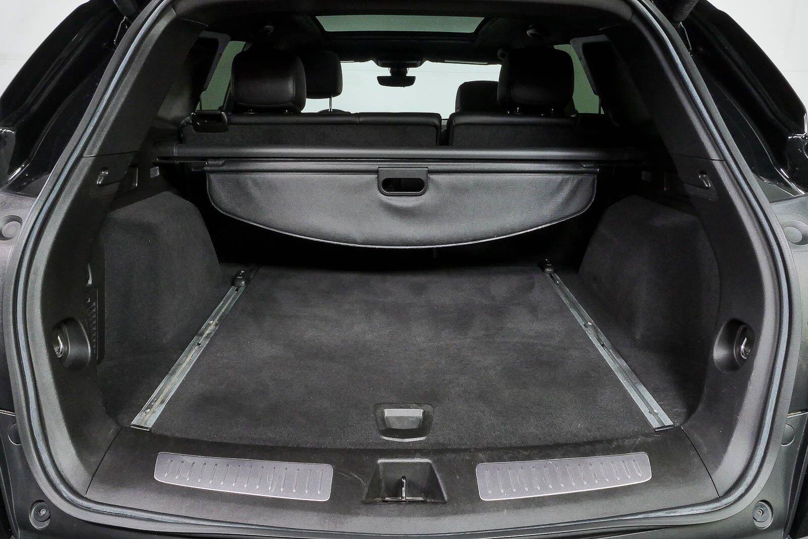 Certified 2023 Cadillac XT5 Premium Luxury w/ Technology Package FWD image 31