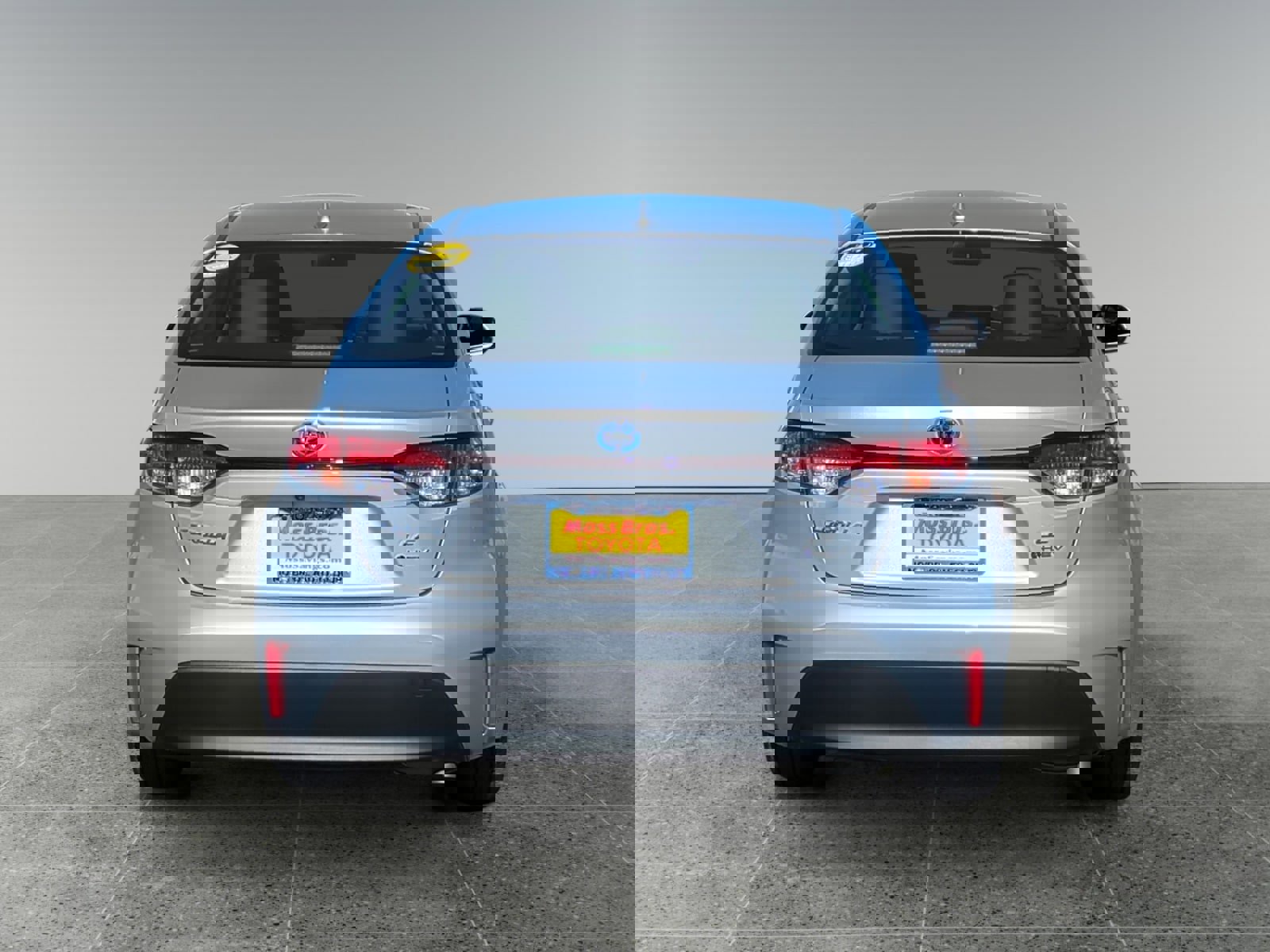 Used 2025 Toyota Corolla LE w/ Carpet Mat Package (TMS) image 4