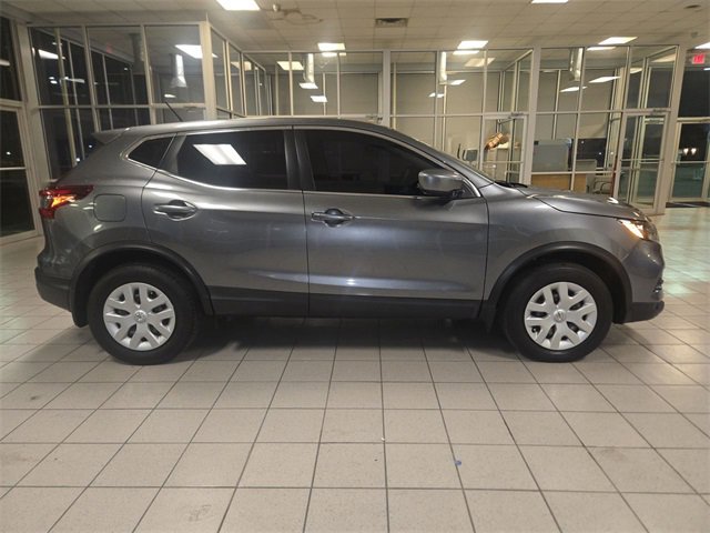 Used 2020 Nissan Rogue Sport S image 9