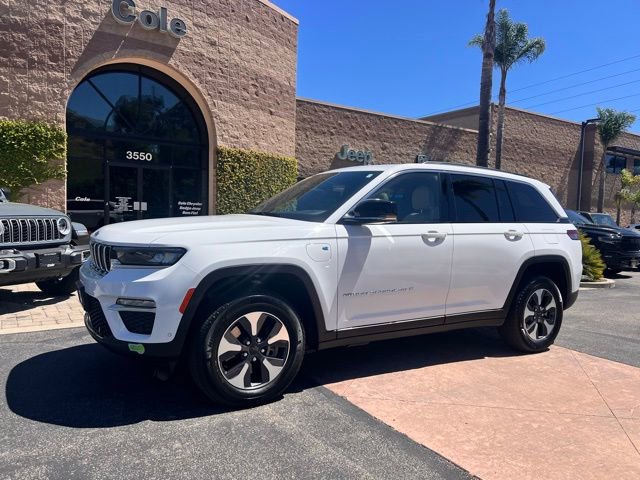 Used 2022 Jeep Grand Cherokee Limited 4xe w/ Luxury Tech Group II image 4