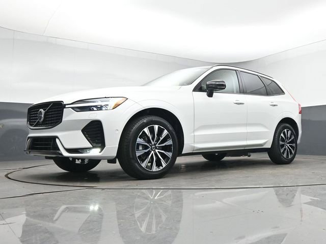 Used 2024 Volvo XC60 B5 Plus w/ Protection Package Premier image 39