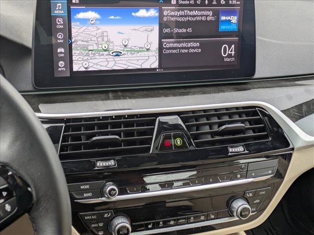 Used 2023 BMW 530e xDrive w/ Convenience Package image 10