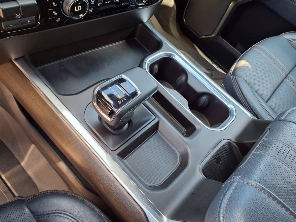 Certified 2024 Chevrolet Silverado 1500 High Country w/ Technology Package AWD/4WD image 12