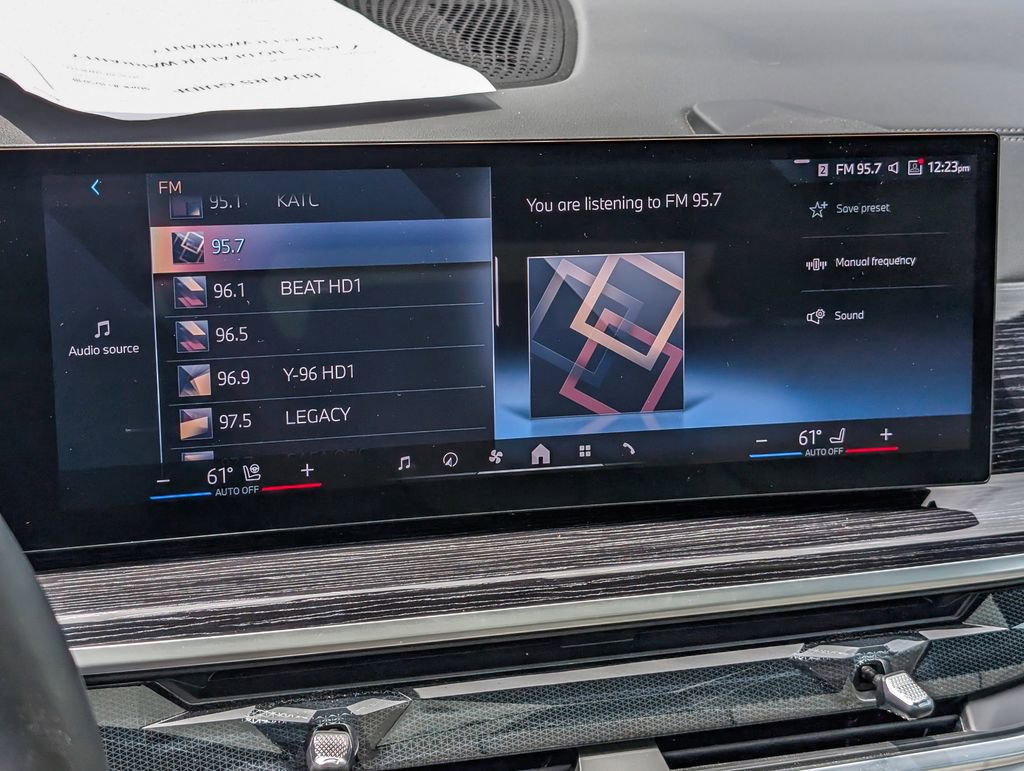 Used 2025 BMW X5 xDrive40i w/ Executive Package image 30