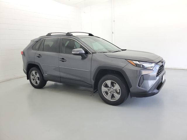 Used 2023 Toyota RAV4 XLE w/ Convenience Package AWD/4WD image 4