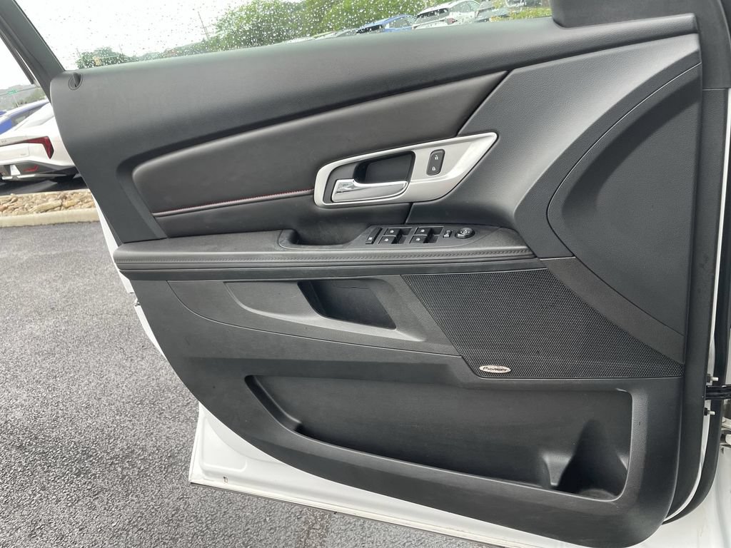 Used 2017 GMC Terrain SLT AWD/4WD image 18