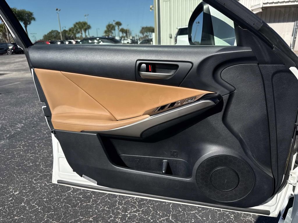 Used 2017 Lexus IS 200t image 18