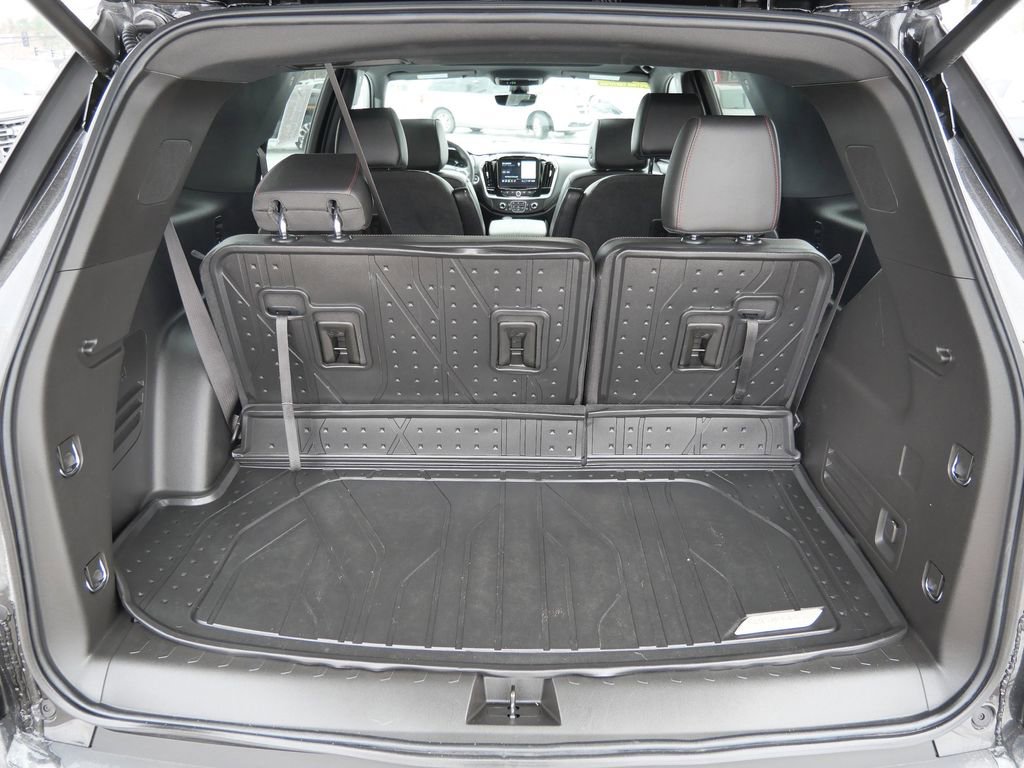 Used 2023 Chevrolet Traverse RS image 23