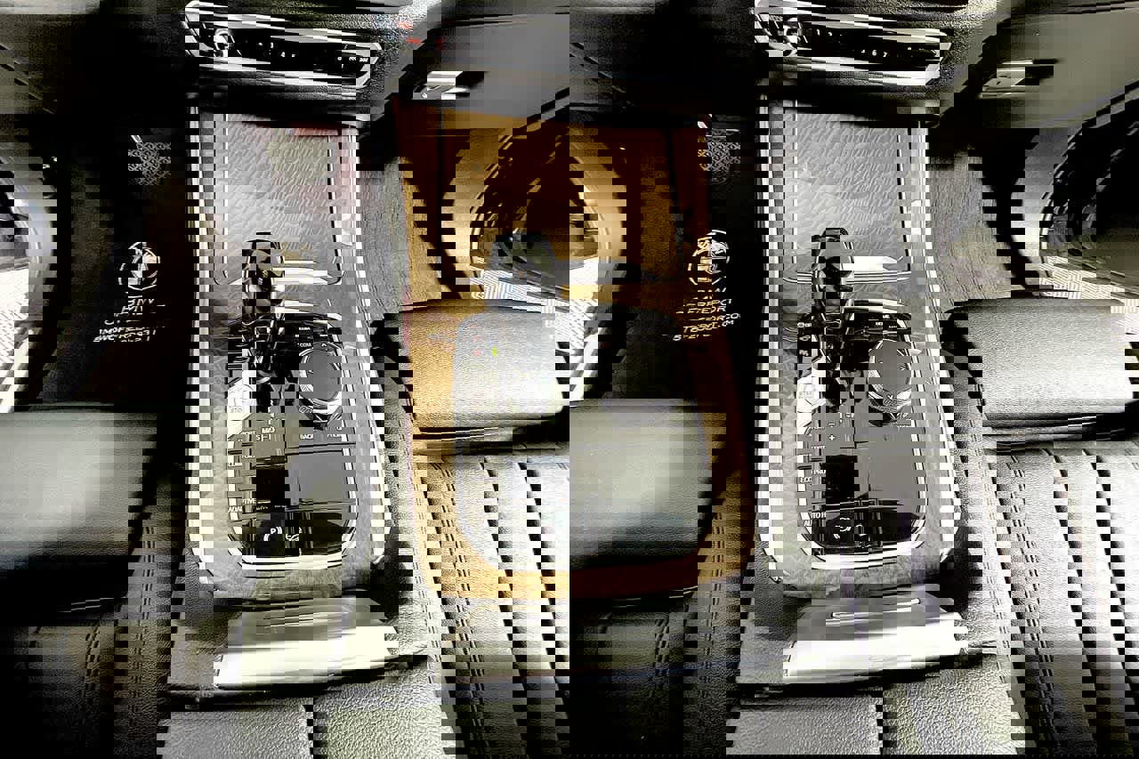 Used 2021 BMW X5 xDrive40i w/ Convenience Package image 17