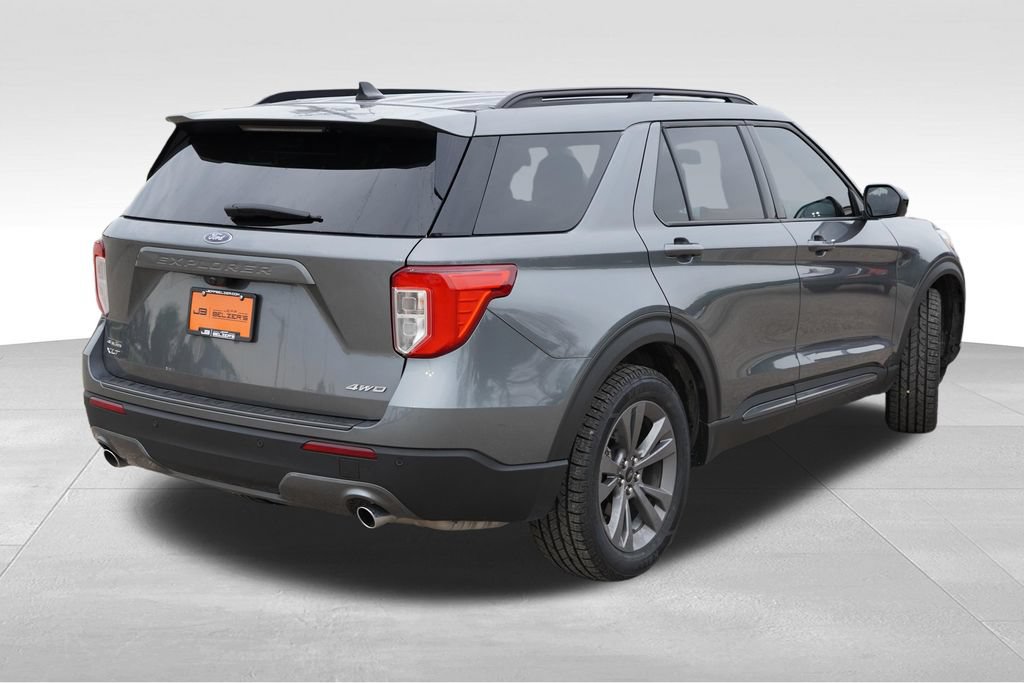 Certified 2024 Ford Explorer XLT w/ Equipment Group 202A AWD/4WD image 5