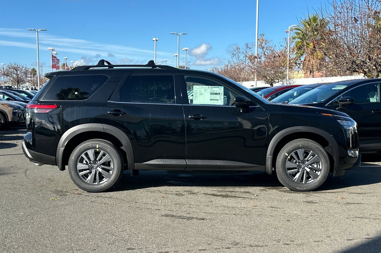 New 2025 Nissan Pathfinder SV w/ Black Appearance Package image 3