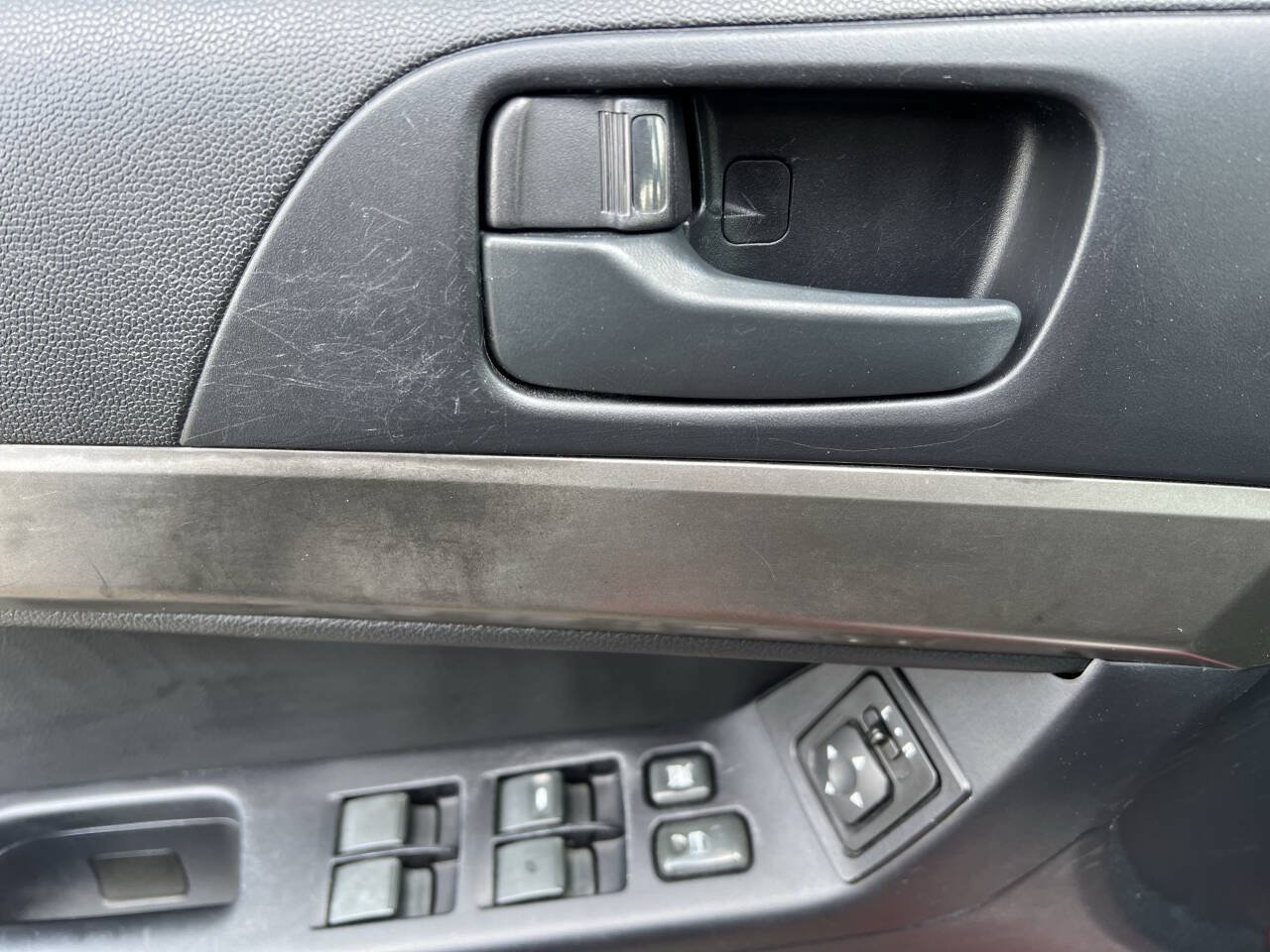 Used 2013 Mitsubishi Lancer ES FWD image 25