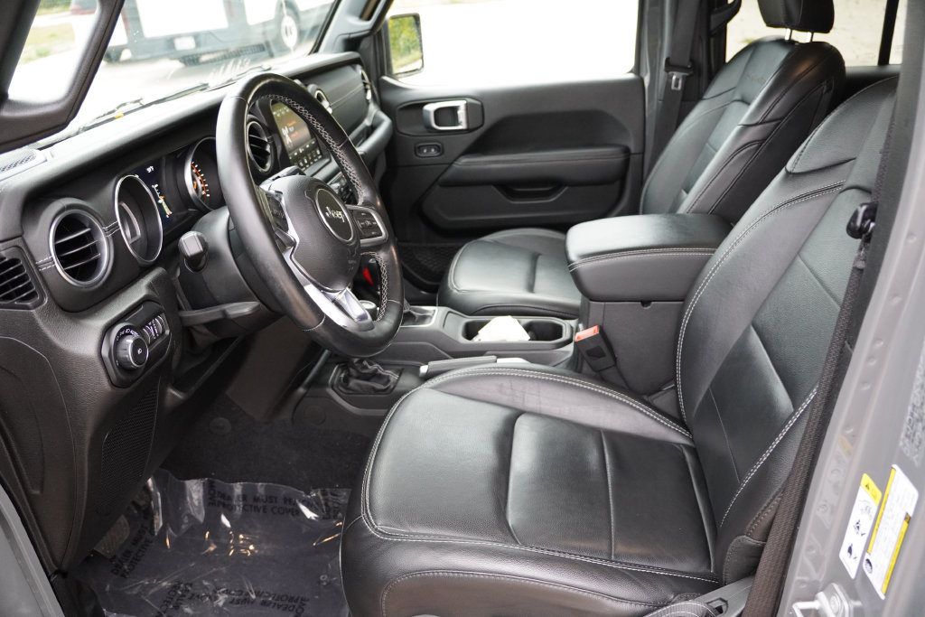 Certified 2020 Jeep Wrangler Unlimited Sahara AWD/4WD image 16