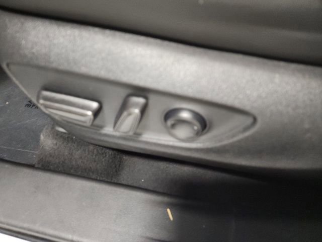 Used 2022 Toyota Highlander XLE image 23