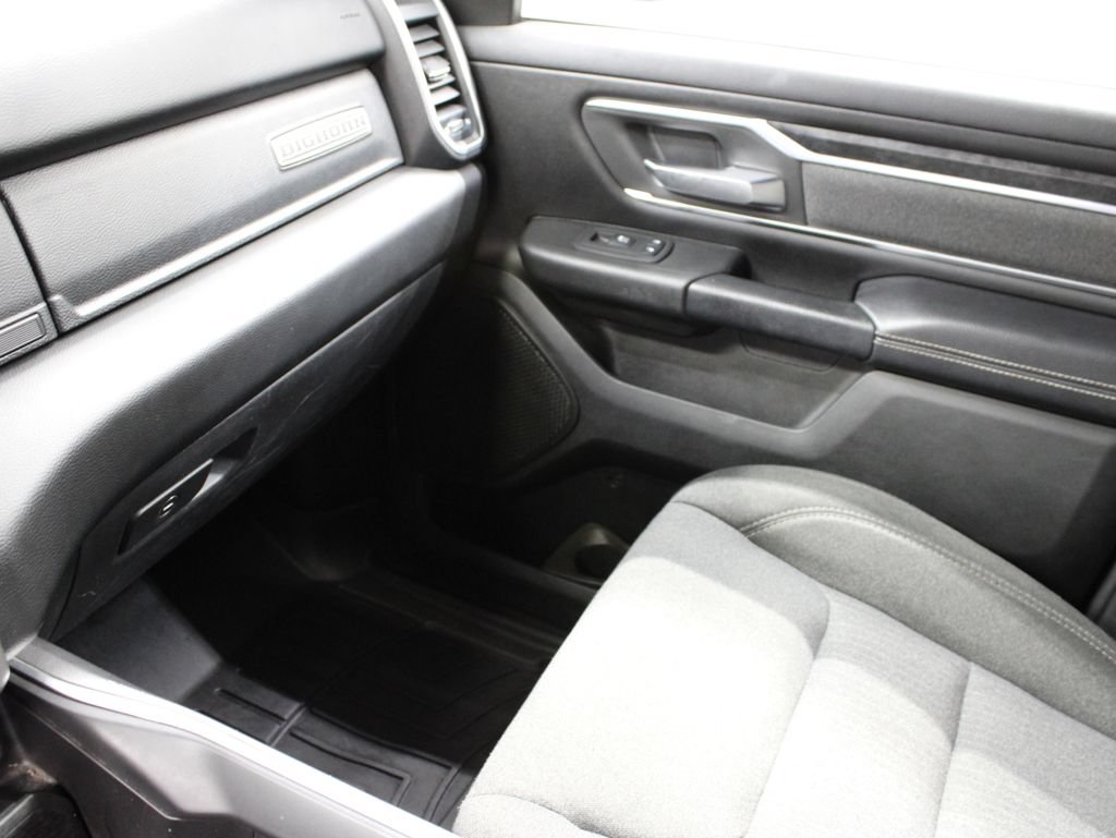 Used 2019 RAM 1500 Big Horn AWD/4WD image 26
