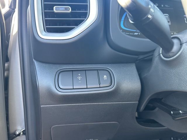 Used 2026 Hyundai Venue SEL image 18