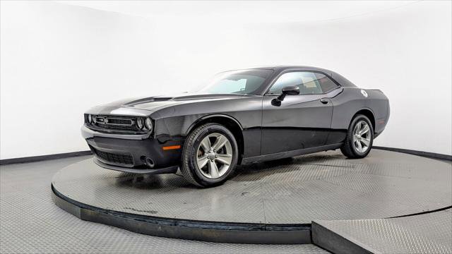 Used 2020 Dodge Challenger GT image 2