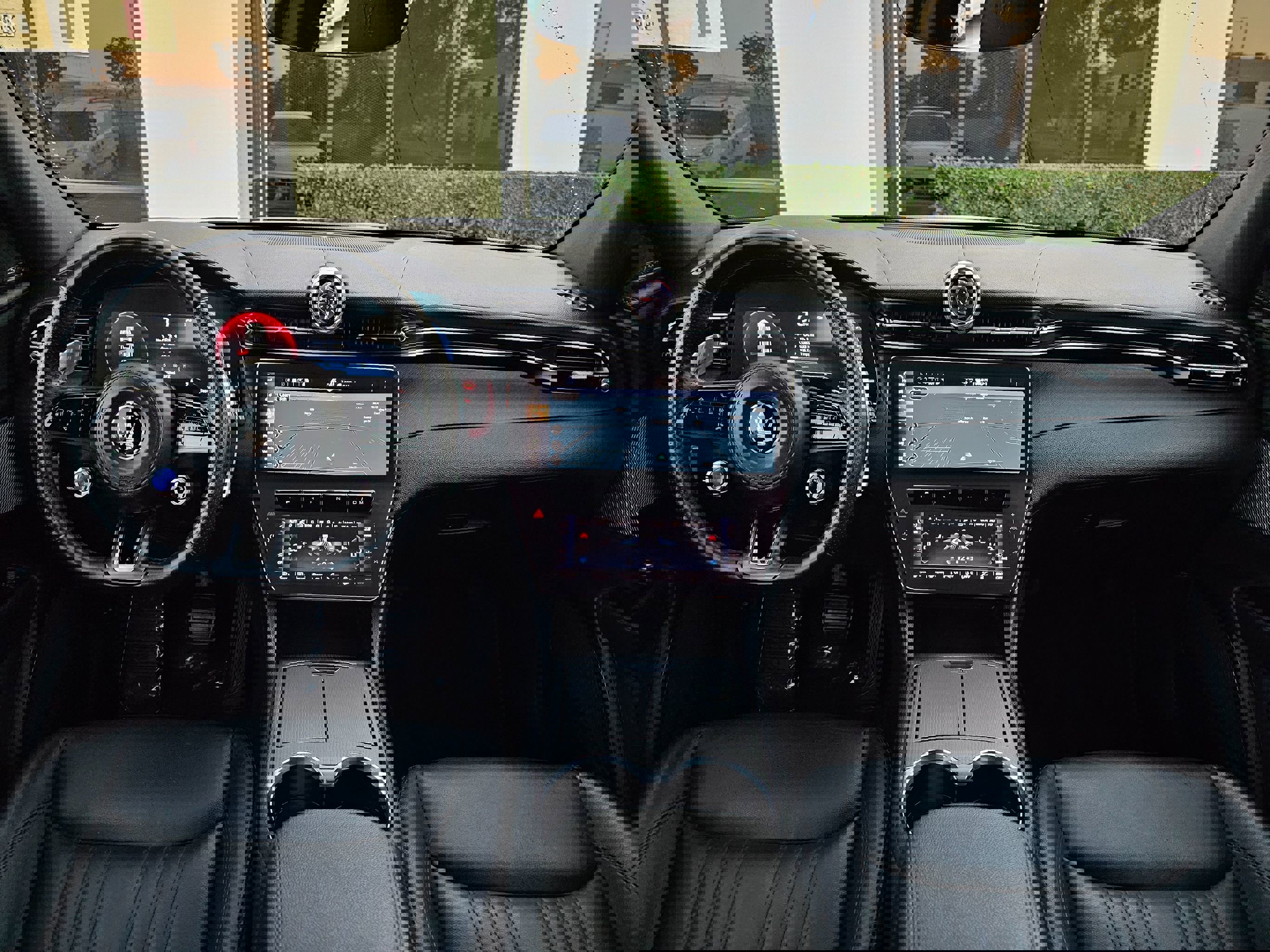 Used 2024 Maserati Grecale GT image 18