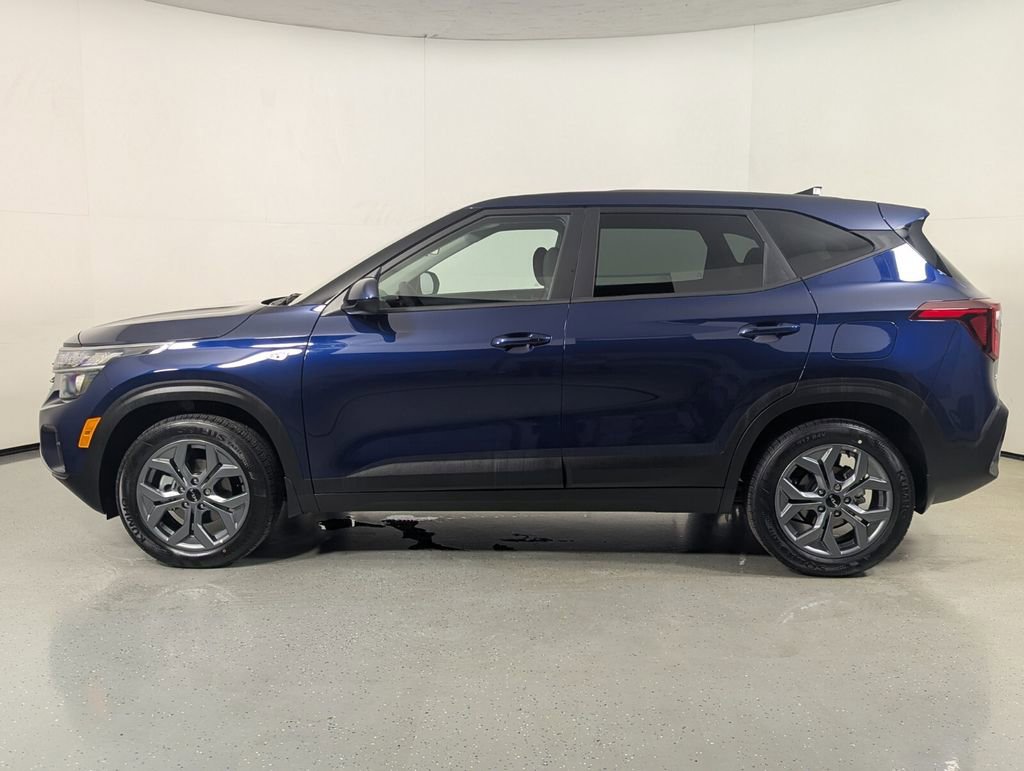 Used 2026 Kia Seltos LX FWD image 4