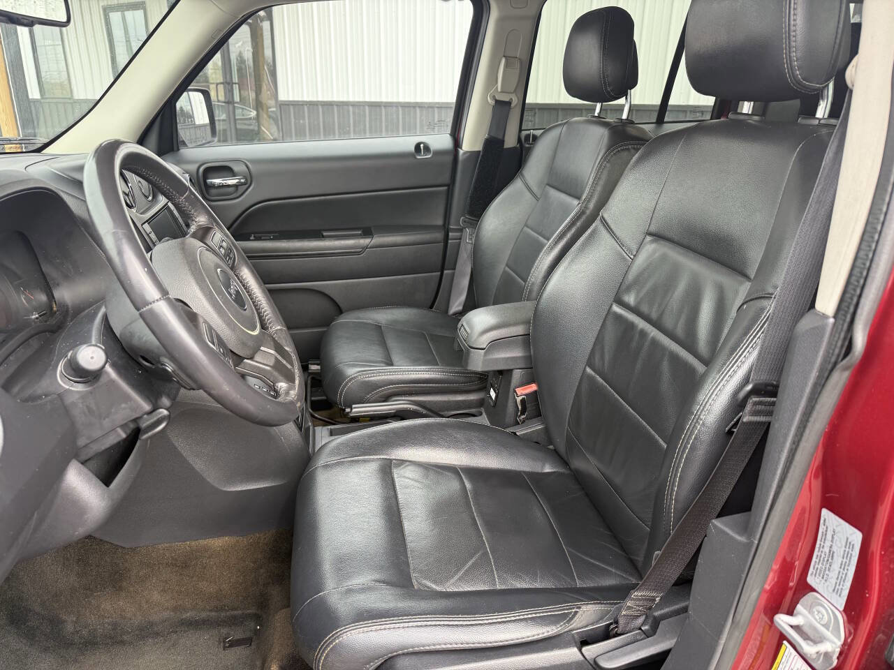 Used 2017 Jeep Patriot High Altitude image 13