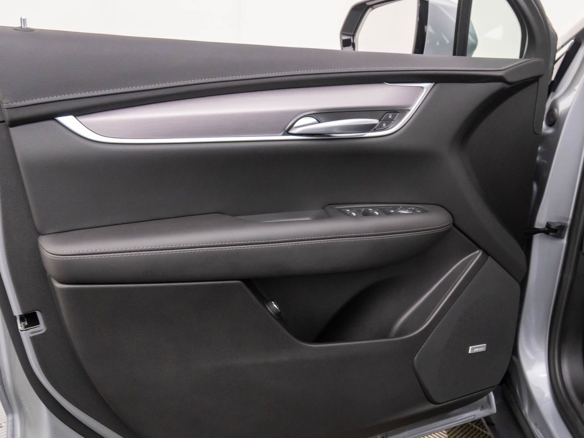 New 2026 Cadillac XT5 Luxury w/ LPO, Floor Liner Package image 14