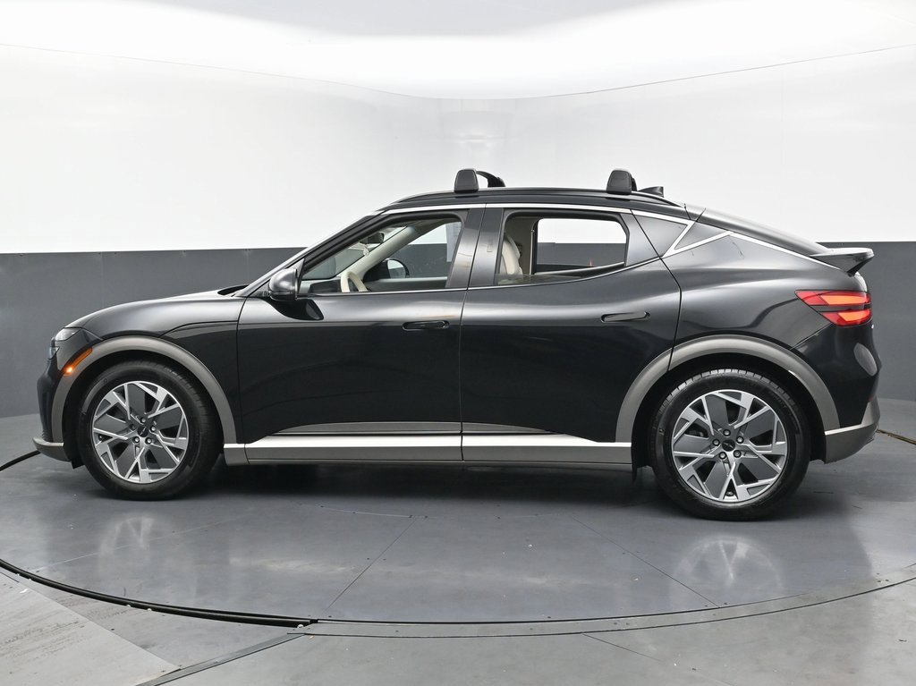 Used 2025 Genesis GV60 RWD image 8