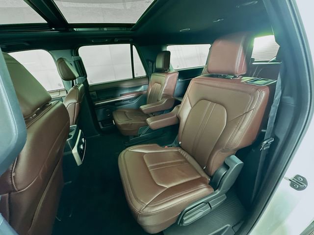 Used 2022 Ford Expedition Max Limited image 27