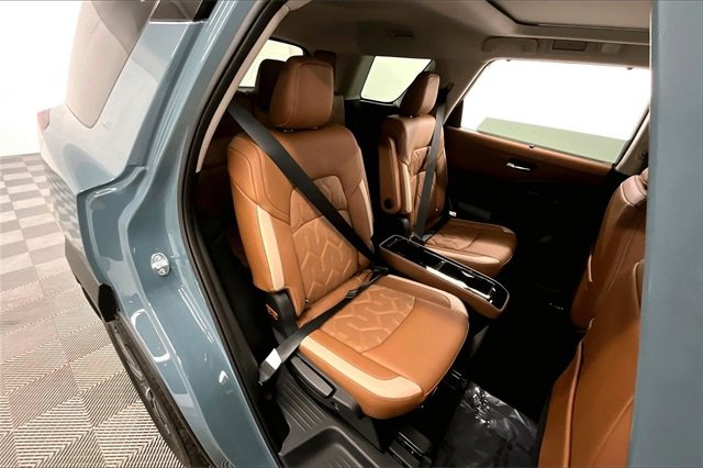 New 2026 Nissan Pathfinder Platinum image 33