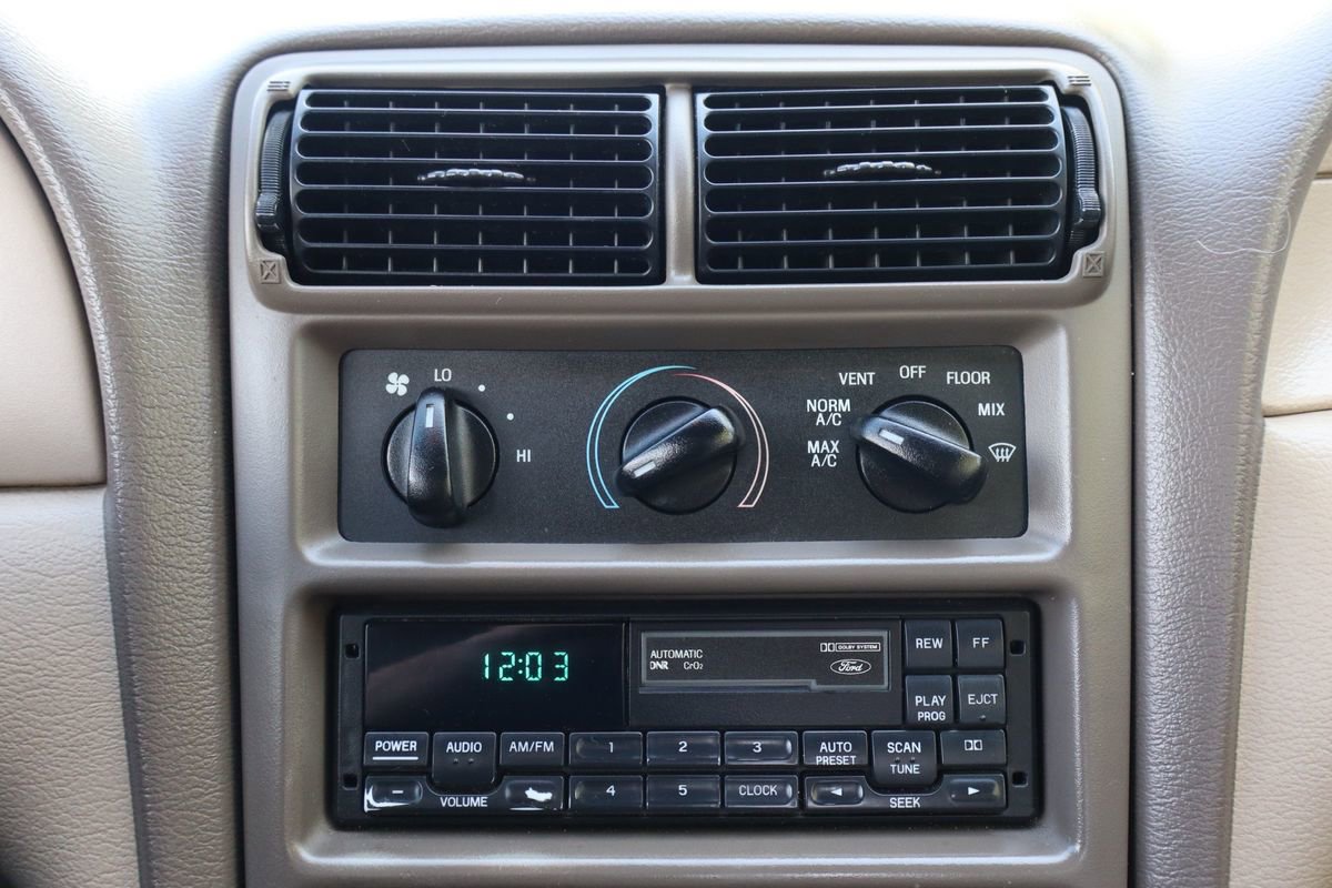 Used 1999 Ford Mustang Cobra image 29