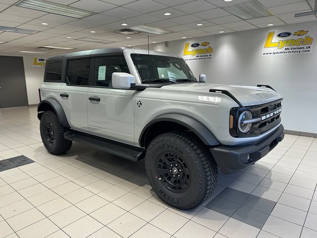 New 2026 Ford Bronco Outer Banks w/ Sasquatch Package