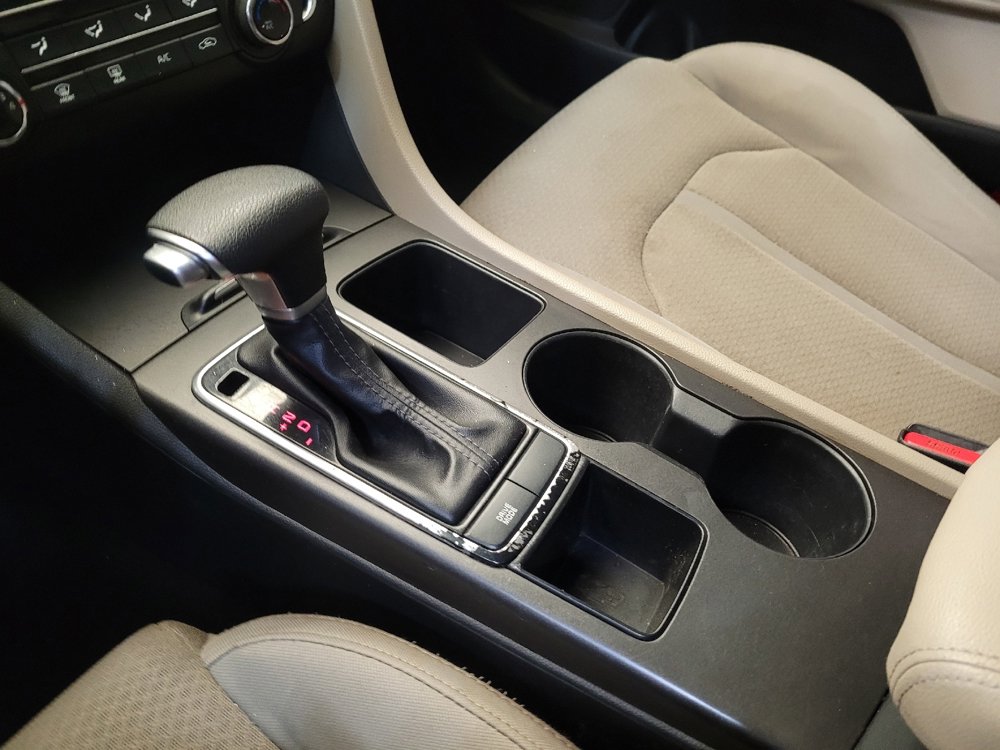 Used 2018 Kia Optima LX image 26