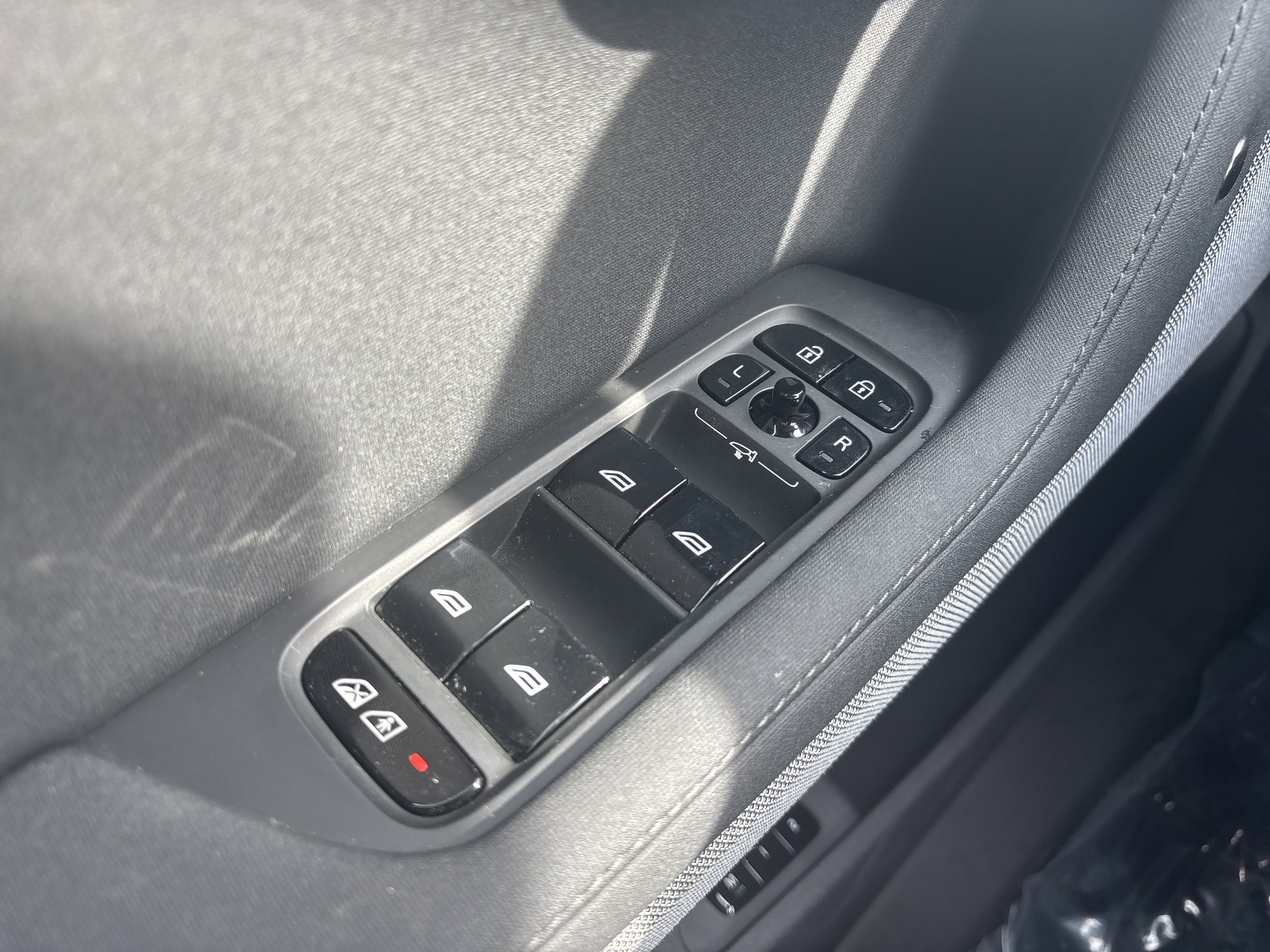 Used 2023 Polestar Polestar 2 image 29
