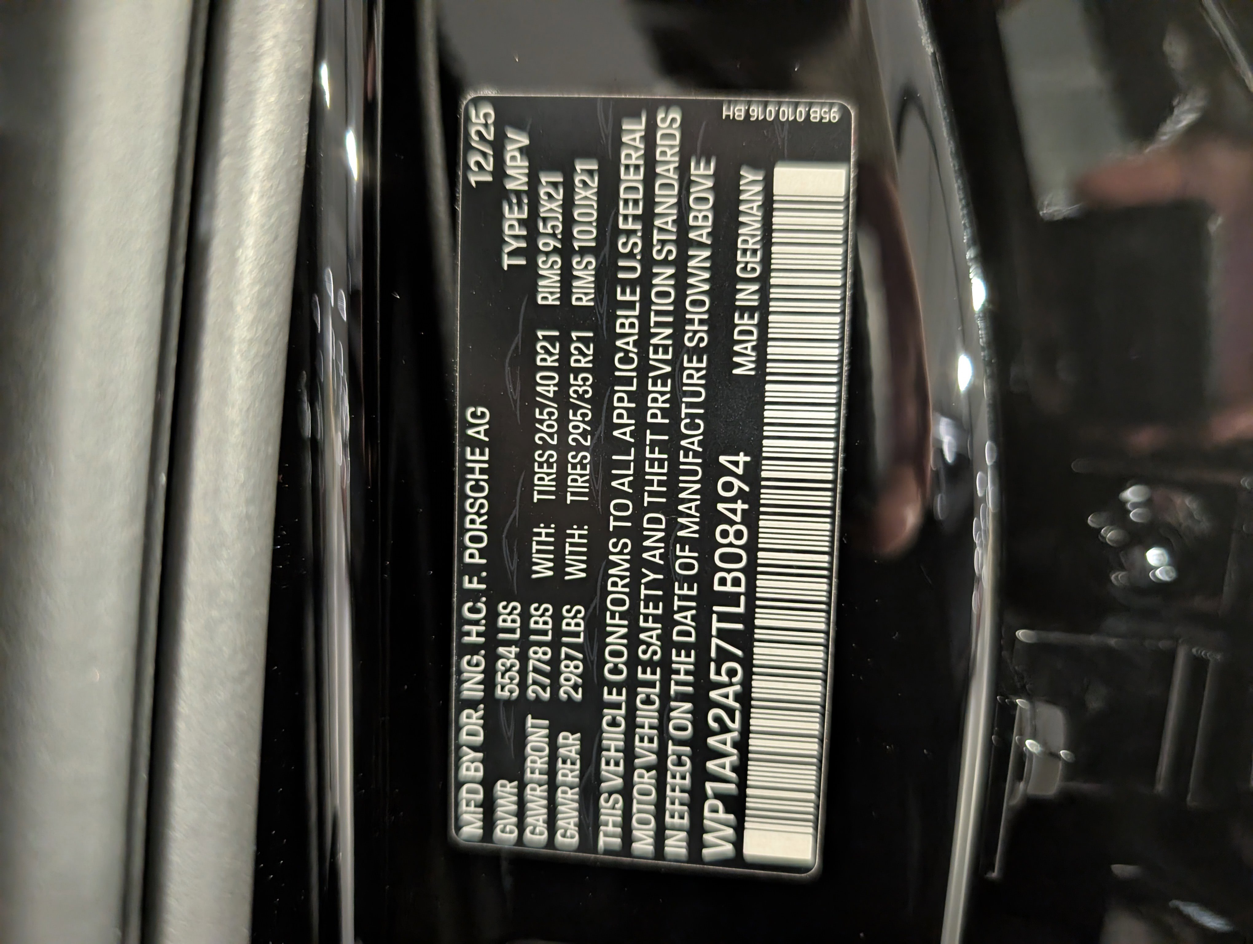 New 2026 Porsche Macan image 41