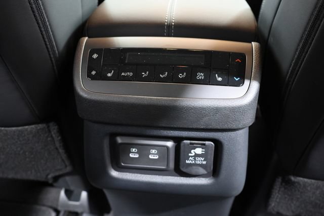 New 2026 Nissan Pathfinder Platinum w/ Cargo Package AWD/4WD image 18
