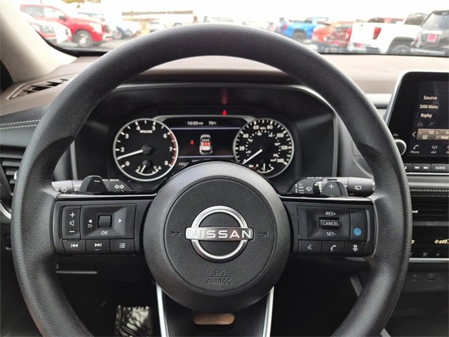 Used 2023 Nissan Rogue SV image 27