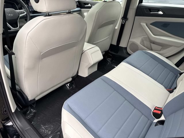 New 2025 Volkswagen Jetta SE FWD image 10