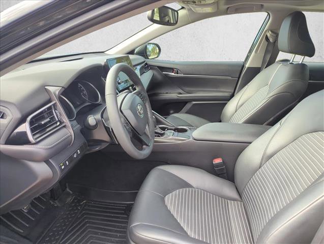 Used 2024 Toyota Camry SE w/ Convenience Package image 12