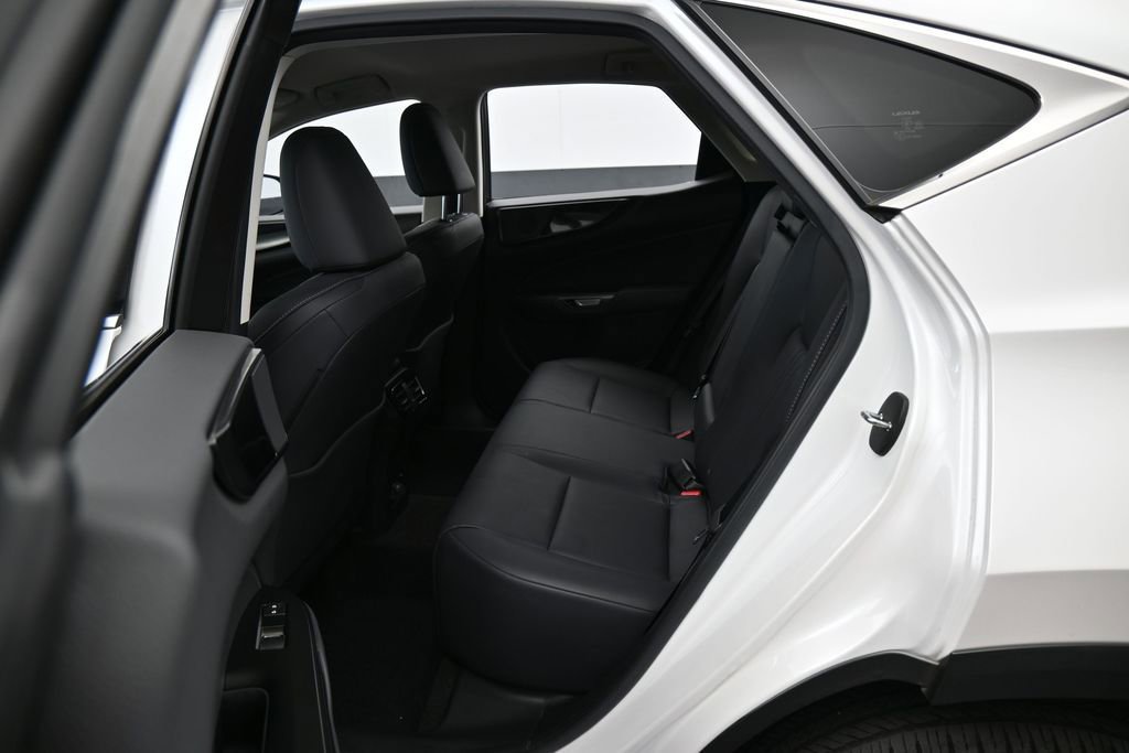 Used 2023 Lexus NX 250 FWD w/ Towing Package (2000 Lbs) image 27