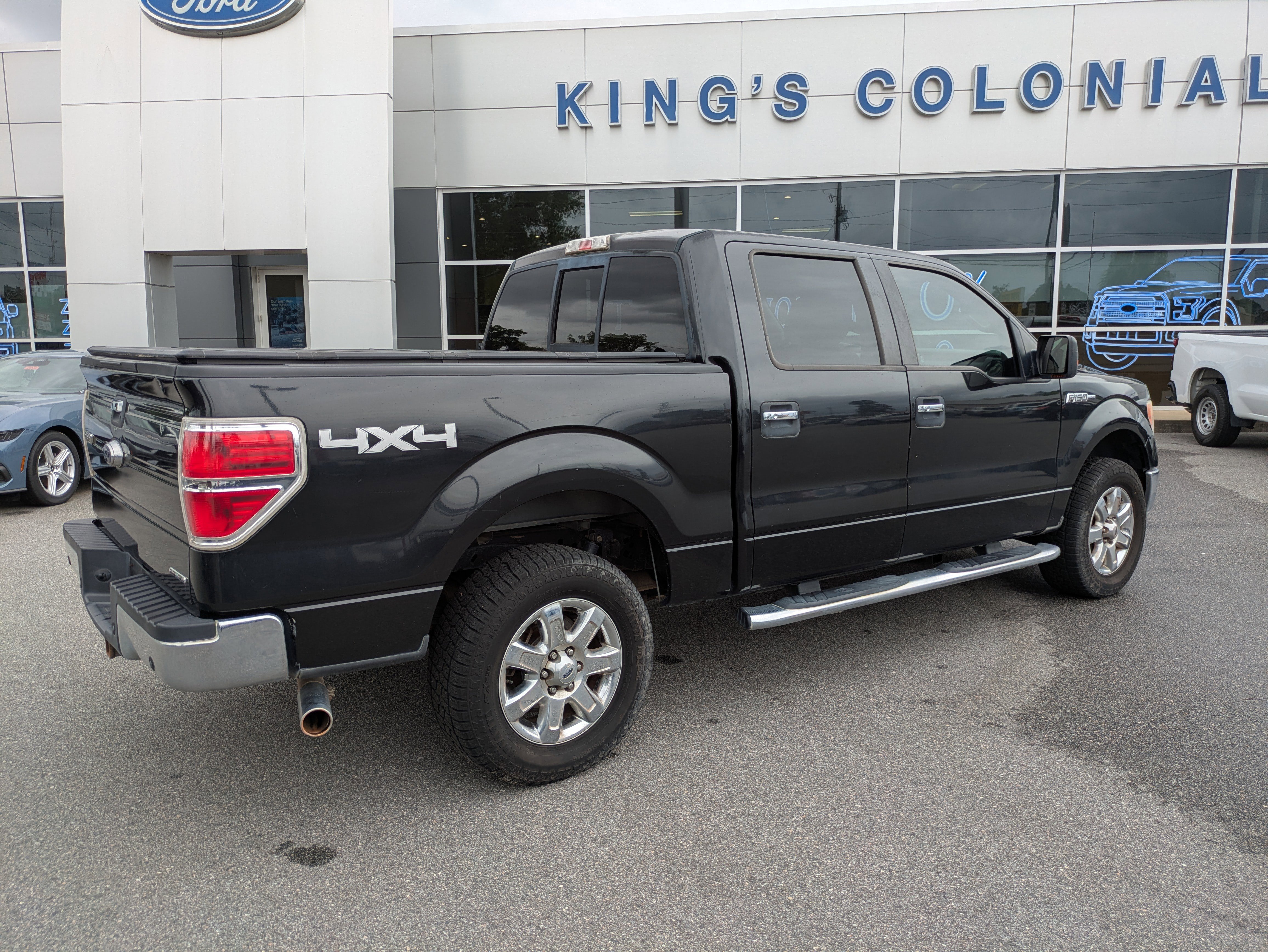 Used 2014 Ford F150 XLT w/ Equipment Group 302A Luxury AWD/4WD image 4