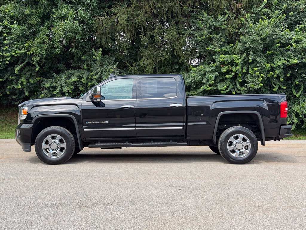 Used 2018 GMC Sierra 3500 Denali w/ Duramax Plus Package AWD/4WD image 6